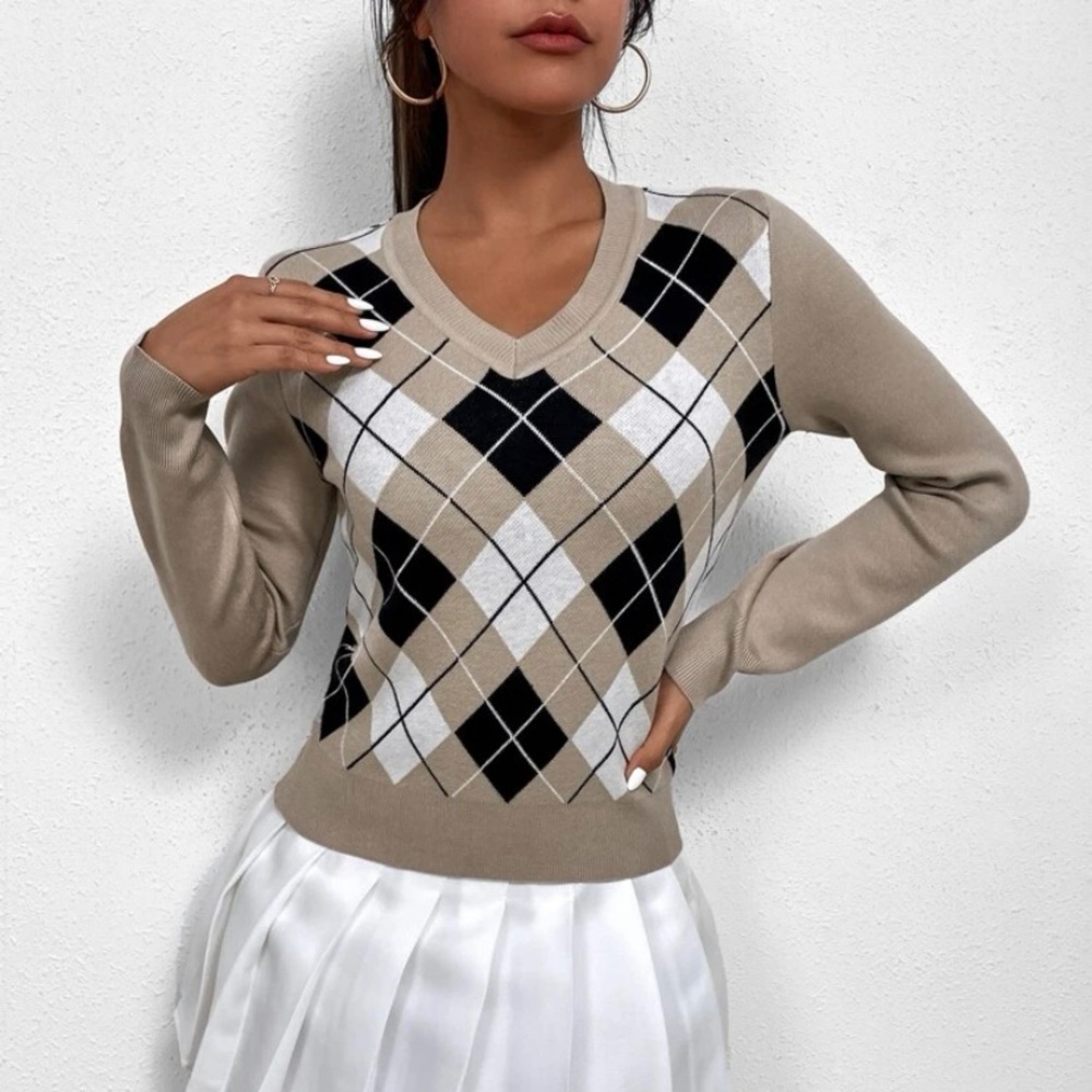 Pink-beige argyle sweater